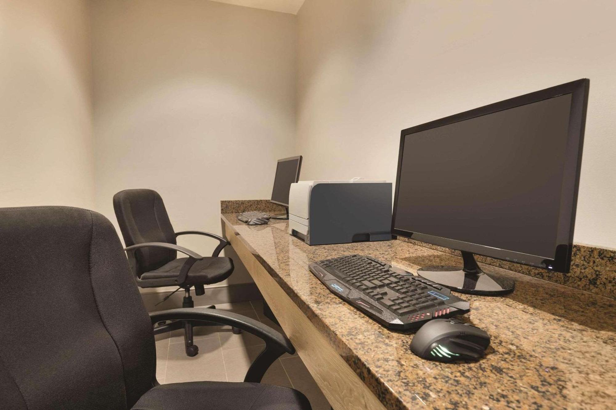 Country Inn & Suites By Radisson, Madison, Al מראה חיצוני תמונה